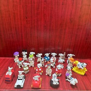 Disney vintage 101 & 102 Dalmatians lot figures